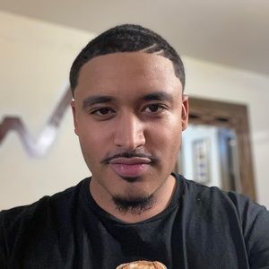 Meet your Posher, Joshua